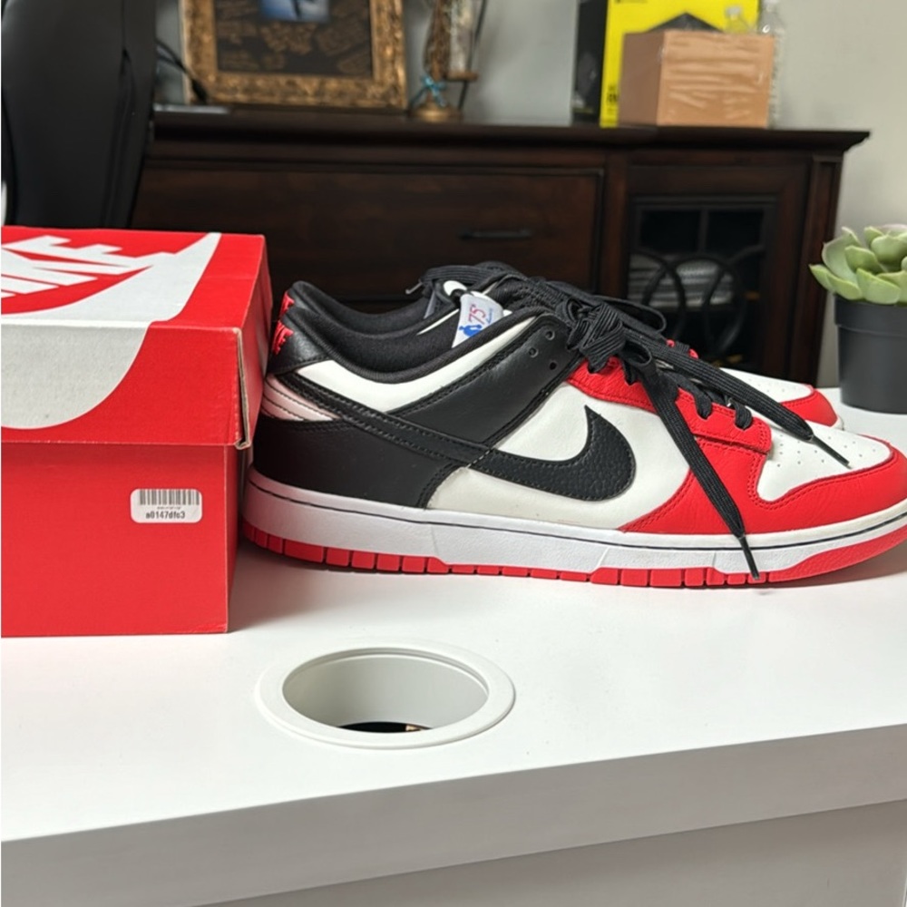 Nike Dunk Low “75th bulls”